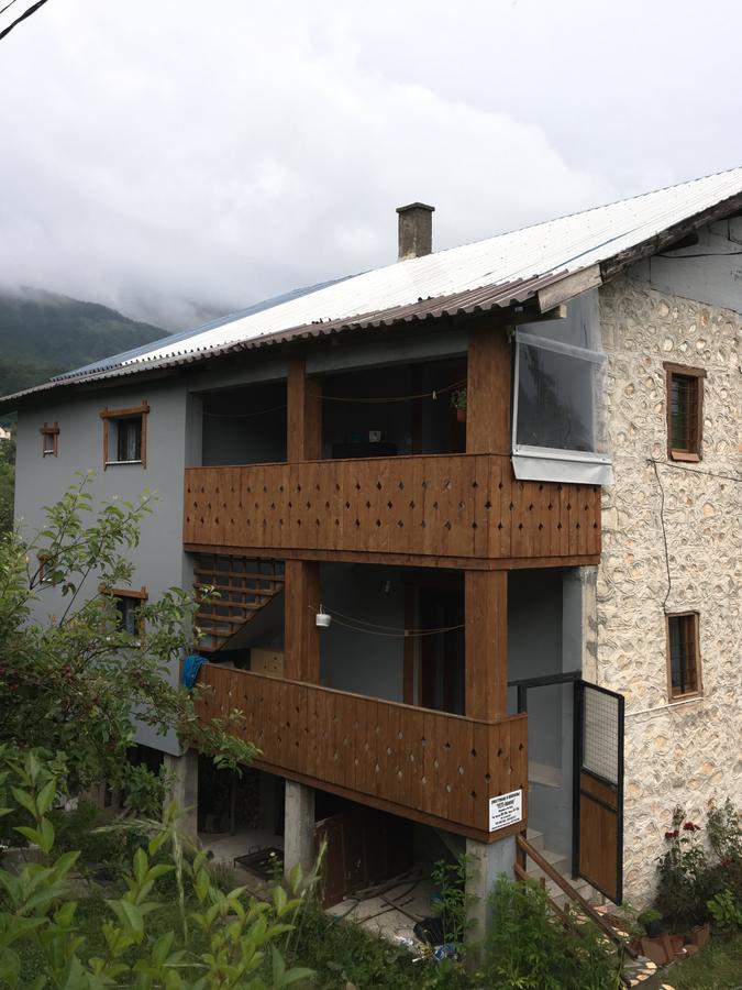 Yeti Guest House Маврово Екстер'єр фото