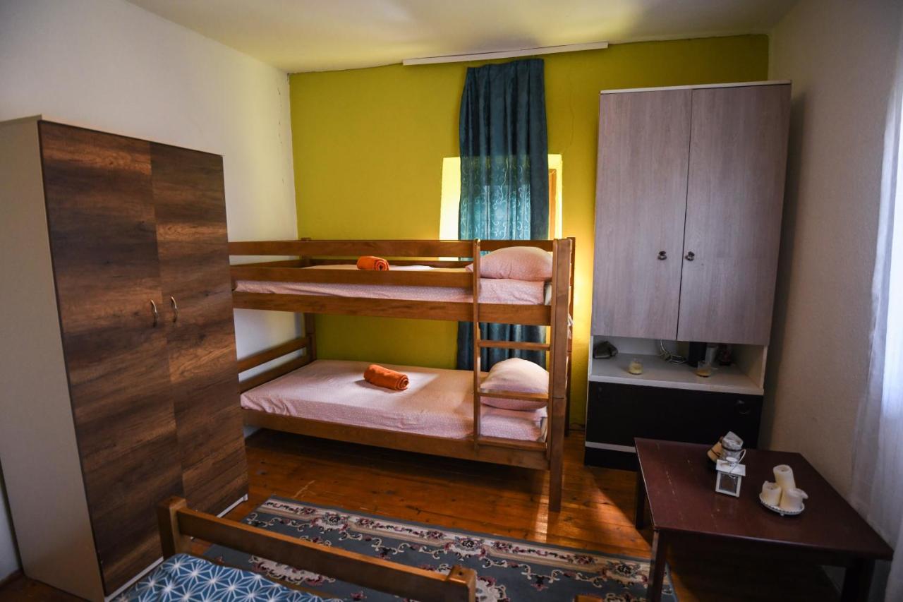 Yeti Guest House Маврово Екстер'єр фото